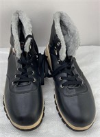 New Winter boots size 45 no box