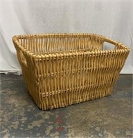Large Wicker Basket, 26" x 18" x 14"
