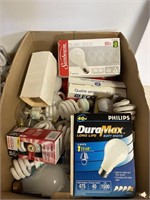 Box of assorted light bulbs- see pictures