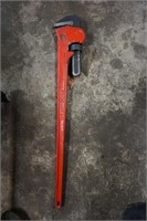 41" Pipe Wrench
