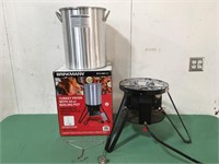 Large Propane Cooker w/ Pot