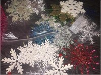 ASSORTED SNOWFLAKE ORNAMENTS LOT