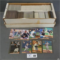 Lot of Assorted Baseball Cards