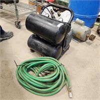 Air Compressor w hose