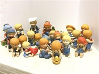 Lot of Enesco figurines