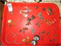 26 pairs costume jewelry earrings