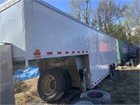 01 Wells Cargo enclosed 5th wheel trailer