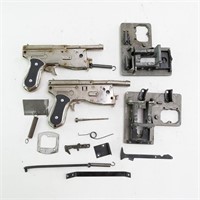 2 Pistols For U.S. Marshal Coin Op Game