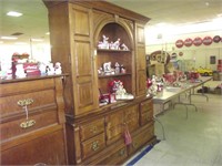 CHINA HUTCH