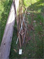 MISC STEEL FENCE POST (wood pole not included)