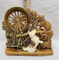 McCoy USA Planter Spinning Wheel w/ Dog & Cat