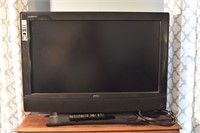 2008 AOC model L32W761 LCD TV with remote, working