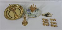 Assorted Vintage Hand Dresser Pieces
