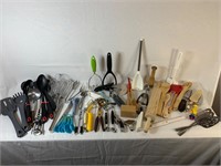 Kitchen Utensil Lot