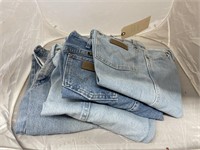4 pr Wrangler Jeans 31x32 & 32x32-used