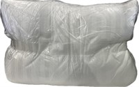 Hotel Grand Queen Size Pillows 2-Pack *slightly