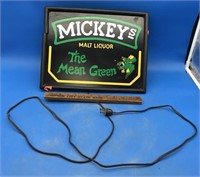 Working Electric Mickey's Malt Liquor Sign