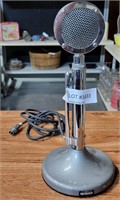 ASTATIC METAL MICROPHONE ON STAND