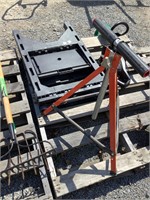 2 Plastic Sawhorses & Roller Stand
