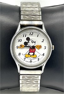 Vintage Walt Disney Mickey Mouse Watch