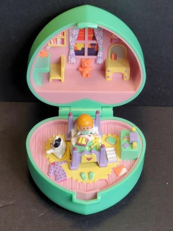 Polly Pocket Midge's Bedtime with Figures