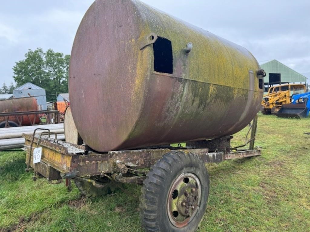 Tank on Trailer 8 1/2' X 6'