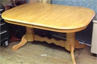 Nice 60 x 42 x 30 dining room kitchen table
