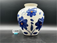 Pretty 9" tall Blue & White Flowered Vase