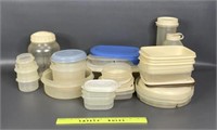 Rubbermade Storage Containers