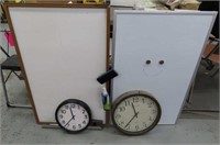 2 Whiteboards & 2 Clocks