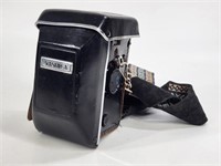 VINTAGE YASHICA MAT-124 G CAMERA W/ CASE