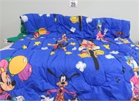 Vtg Disney Twin XL 2 Sided Comforter - Like New