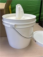 2 Bucket of Wipes with no cleaner…make your own