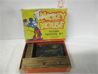 VINTAGE MICKEY MOUSE PICTURE PRINTING SET IN BOX