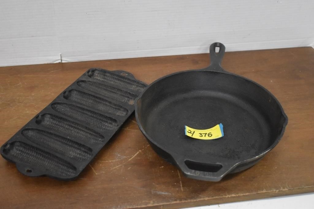 Lodge 10' Cast Iron Skillet & Corn Stick Pan