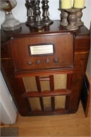 TRUTONE ANTIQUE FLOOR MODEL RADIO