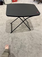 SMALL FOLDABLE TABLE