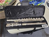 GLORY FLUTE GLF-130  WITH CASE