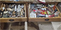 4 Drawers Full Of Kitchen Utensils, Knives, More!!