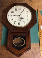 Howard Miller pendulum clock with key