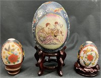 3 Decorative Eggs on Stands