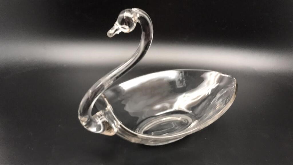 Mcm Duncan Miller Glass Swan