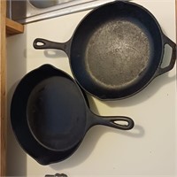 2 Cast Iron Pans - Skillets