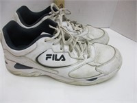 Fila, Men's white tennis shoes size 13