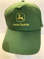 John Deere snap to fit ball cap appears in good