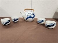 VTG Japanese Porcelain Teapot w/ 4 Tea Cups