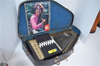 Autoharp w/Case