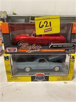 (2) 1/24 SCALE DIECAST CARS