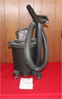 Craftsman 6 Gallon Wet/Dry Vac