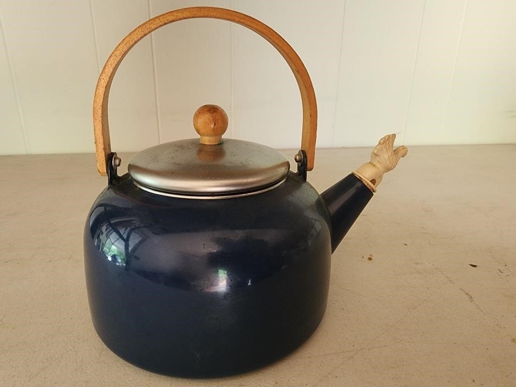 Towle Co. National Housewares  Dark Blue Teapot
